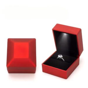 1200x1200-1.jpg Klassiek ringdoosje met LED – Rood