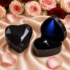 1200x1200-15.jpg Midnight Sparkle Hart – ringdoosje met LED