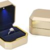 Goud ringdoosje met gouden rand en LED