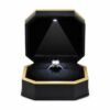 1200x800.jpg Luxe zwart-goud ringdoosje met LED