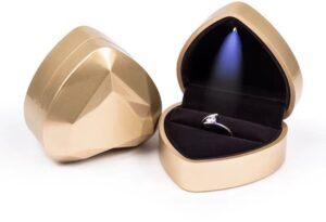 Hartvormig ringdoosje met LED – Goud