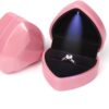 Roze hartvormig ringdoosje met LED
